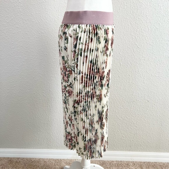 NWT LuLaroe Jill Accordion Cream Floral Stretchy Pull On Pencil Midi Skirt M - Picture 3 of 5